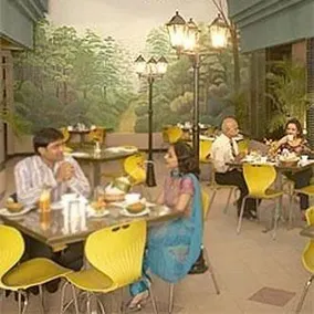 Manisha Service Apartment - Image 5