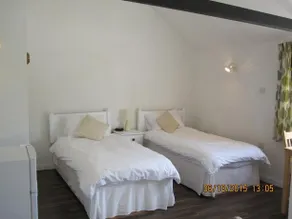 Barn Lodge - Image 5