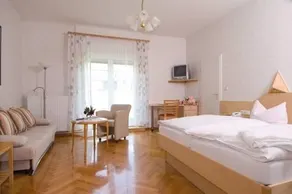 Villa Spahn - Image 2