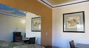 Kearney Motel - Image 2
