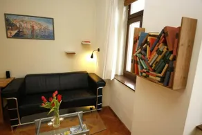 Green Garden Apartment - Image 5