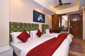 Hotel Nitya Maharani - Image 5