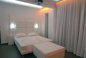 THE SILK Hotel - Image 5