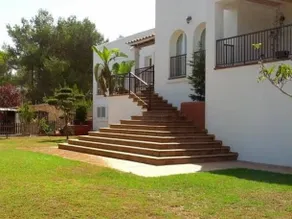 Villa La Esgueva - Image 1
