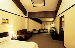 Jiulongwan International Hotel - Image 5