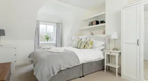 Upper End House - Image 3