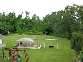 Twin Lakes Inn - Image 2