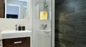 Urban Spirit Apartments - Image 3