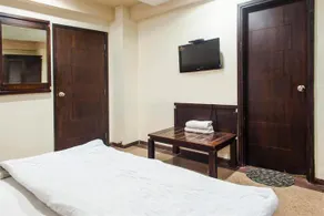 Hotel Vrindavan Regency - Image 3