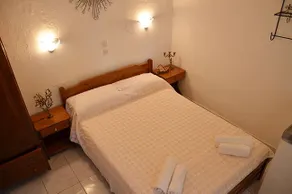 Chrisi Akti Hotel - Image 4