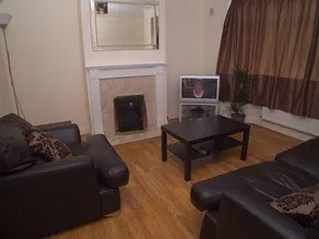 Sutton Place Apartments - Image 3
