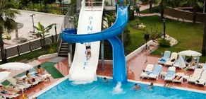 Ring Beach Hotel - Image 3