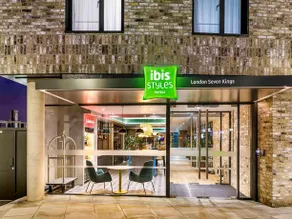 ibis Styles London Seven Kings - Image 3