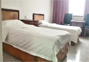 DE ZHOU PEACE INN - Image 2