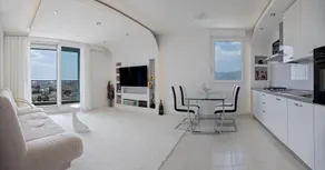 PANORAMA SPLIT PENTHOUSE - Image 3