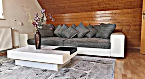 VOLL ausgestattete DG- Wohnung in HDH ruhige zentrale Lage - Image 5