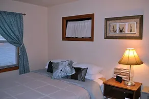 Sleepy Hollow Motel - Image 3