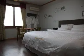Sky Hotel Condo - Image 5
