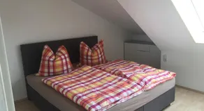 Kuschelige Dachgeschosswohnung am Clarapark - Image 4