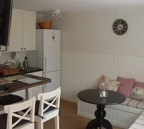 Augustas Bed & Breakfast - Image 5