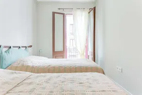 Flat Poble Sec - Image 4