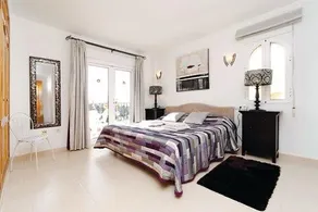 Los Olivos Penthouse 371 - Image 4