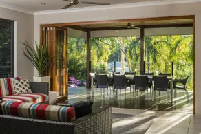 Trito - Luxury Holiday House - Image 3