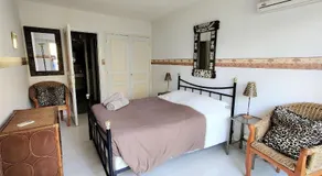 2 bedrooms 80 m2 facing the sea in the residential palm beach area - Image 3