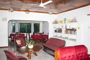 Villa Des Roses Grand Anse Mahe - Image 3