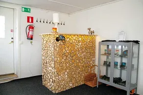 Husky Lodge - Image 3