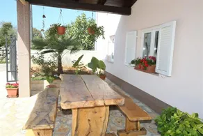 Holiday Home Sandra Malinska - Image 2