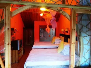 Fenghuang Tuoshuirenjia Diaojiao Hostel - Image 3