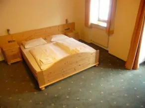 Larchhof - Image 4