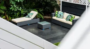 Beachside Getaway in Freshie w Parking - Image 2