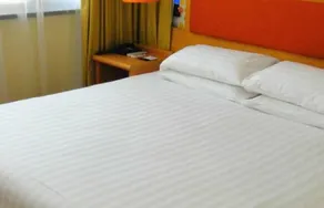 Home Inn Suzhou GuanQian - Image 3