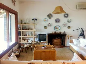 Mediterranean Garden Holiday Home - Image 5