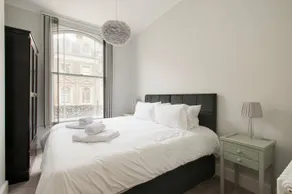 Market Street Apartments - Image 1