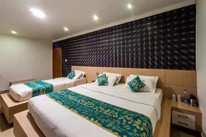Holiday Hill Hotel And Suites - Image 2