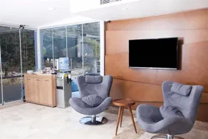 Viona Hotel - Image 2