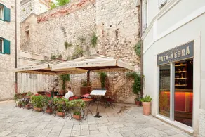 Splitska Perla City Centre Luxury Rooms - Image 3