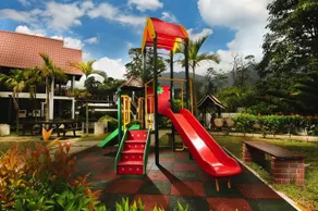 Standard Lodge@Paya Beach - Image 3