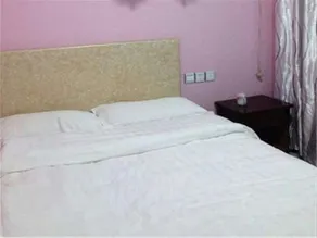 Longdong Lake Resort - Image 5