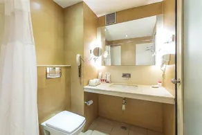 Lords Resort - Image 3