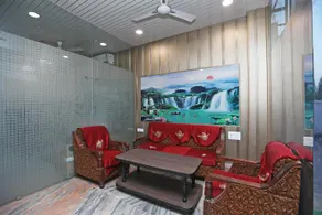 NH Midway Guest House by OYO Rooms - Image 4