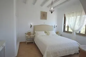 Bianca Suite & Home - Image 3