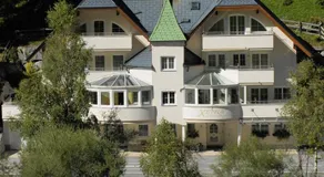 Xenia Apartments - Image 3