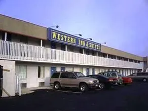 Western Inn and Suites - Image 3