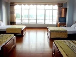 Duc Tuan Hotel - Image 2