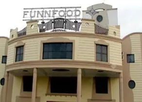 Hotel Fun N Food - Image 2