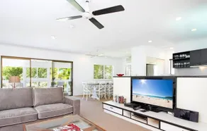 Apartment 1 - 20 Viewland Drive - Image 3